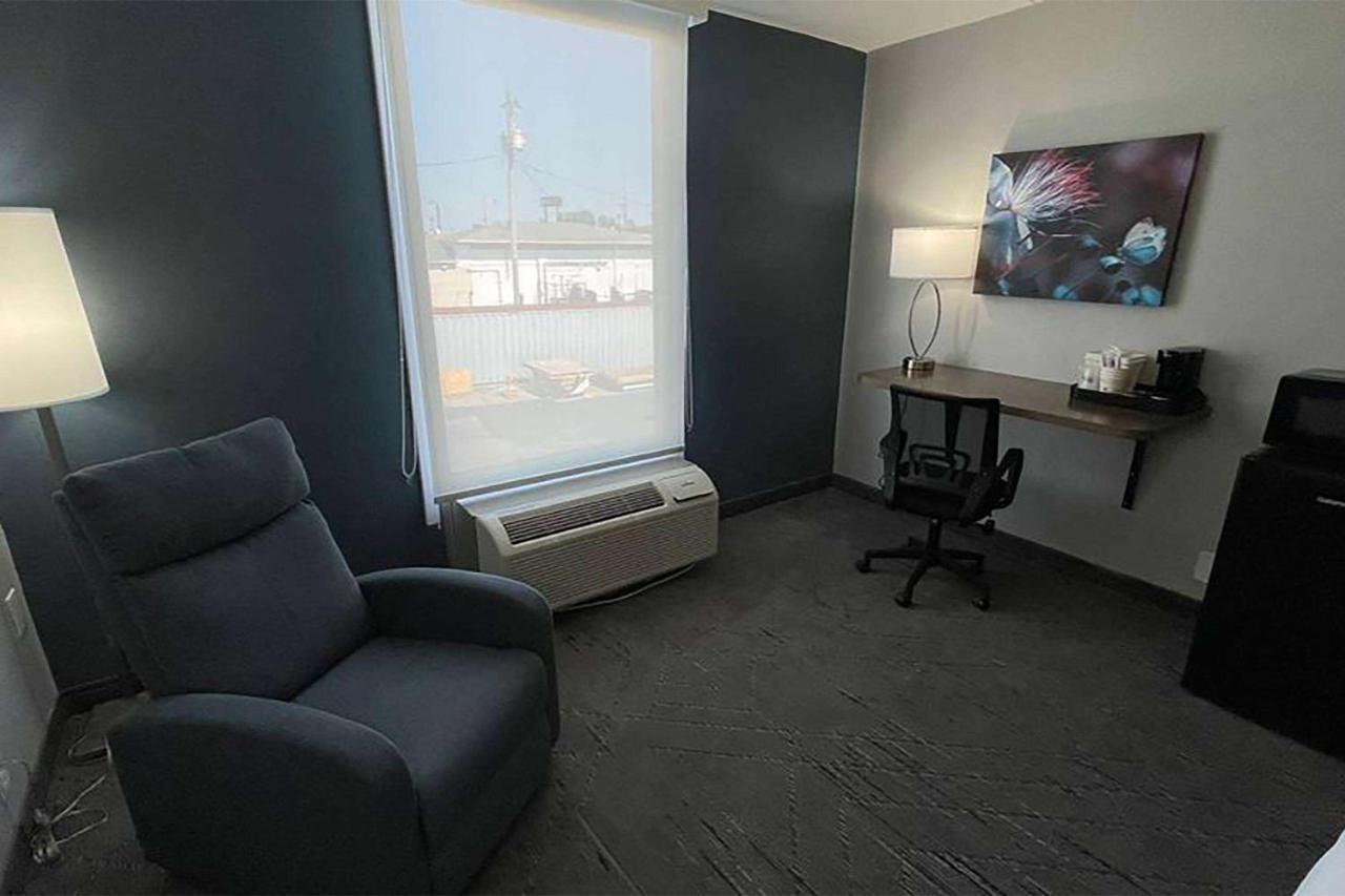 Days Inn & Suites By Wyndham Springfield Oh Dış mekan fotoğraf