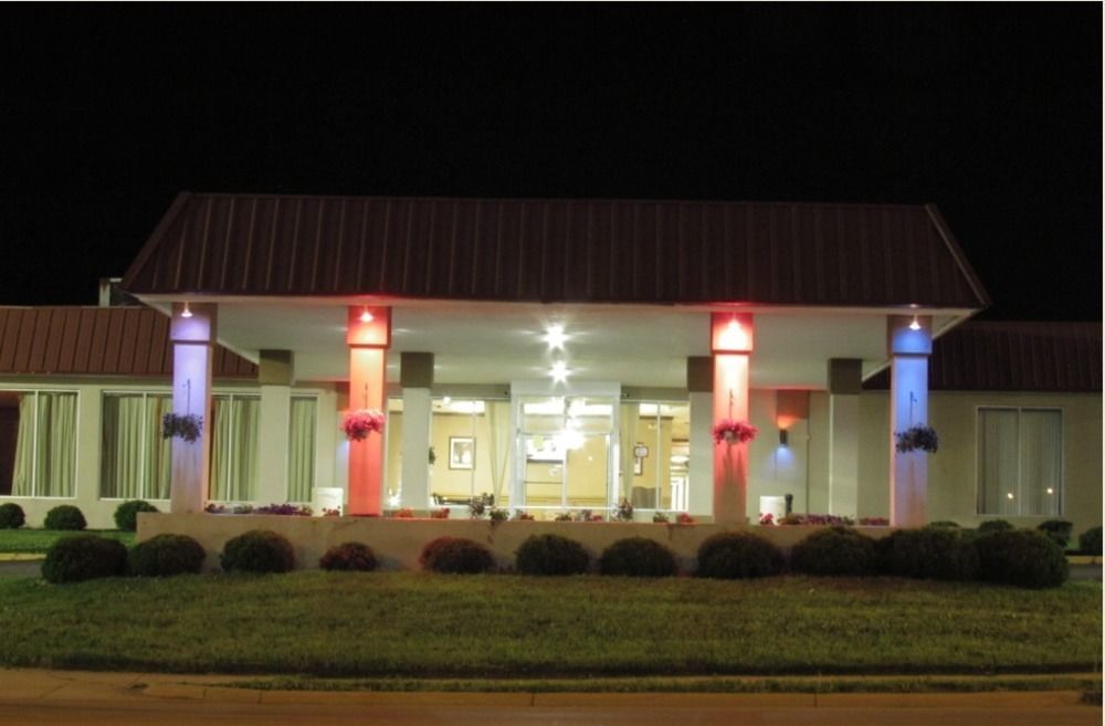 Days Inn & Suites By Wyndham Springfield Oh Dış mekan fotoğraf