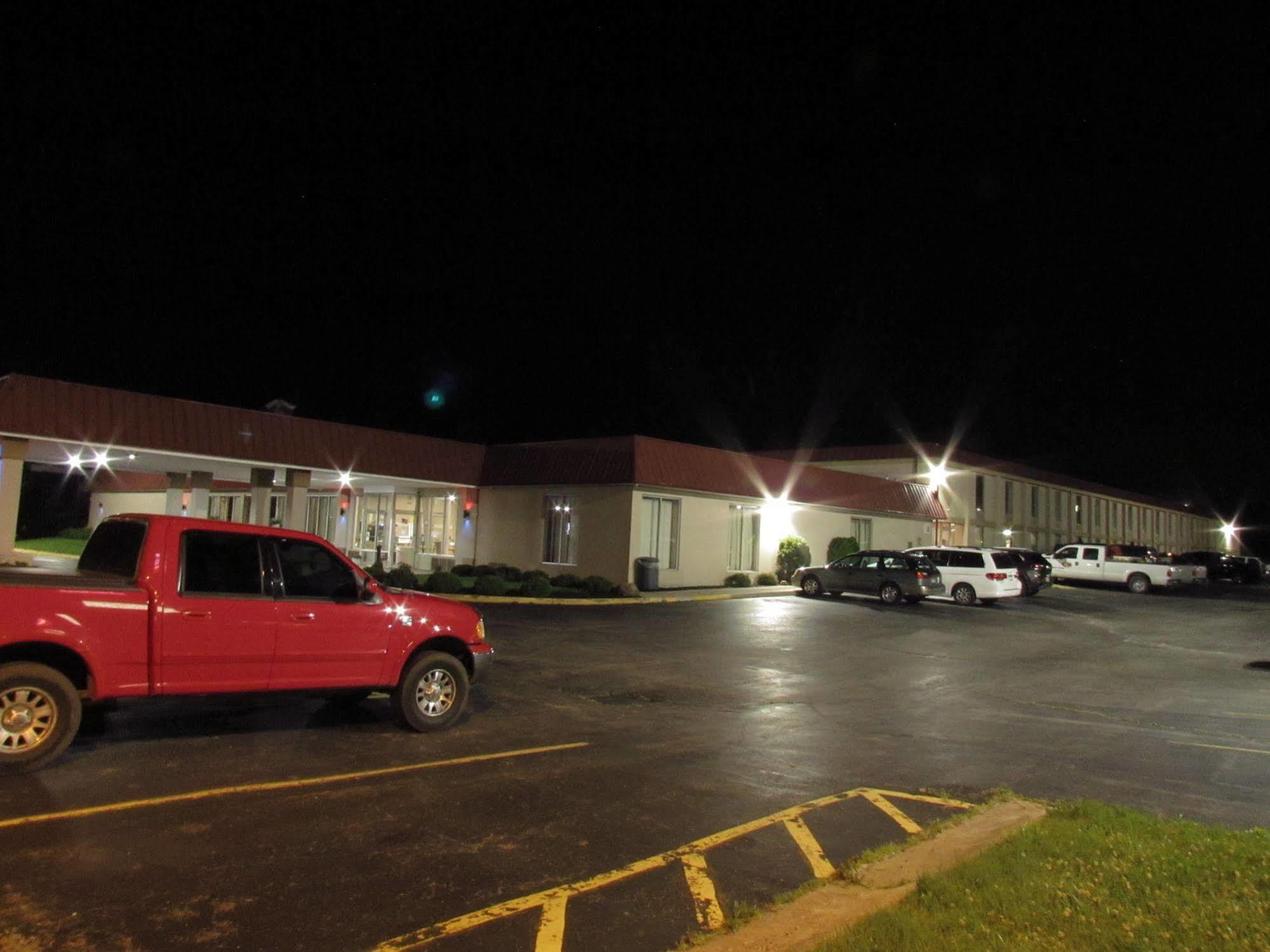 Days Inn & Suites By Wyndham Springfield Oh Dış mekan fotoğraf